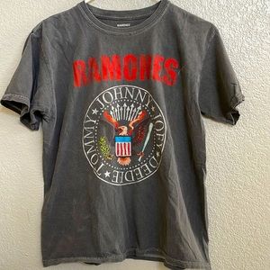Ramones band vintage tee!